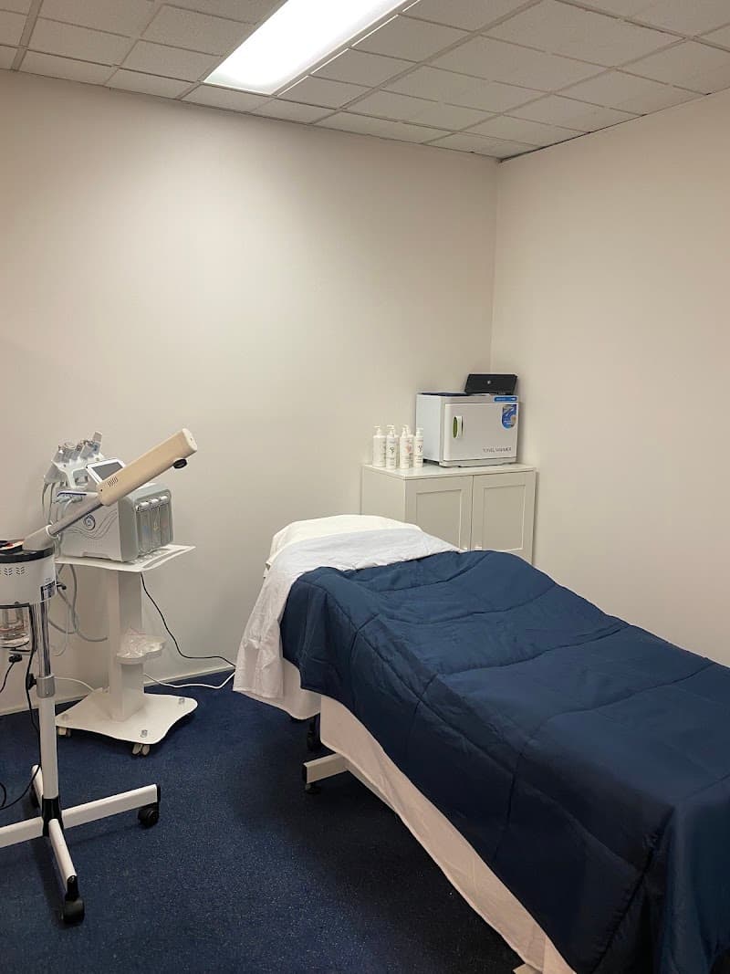 Aram Skin Clinic — 3