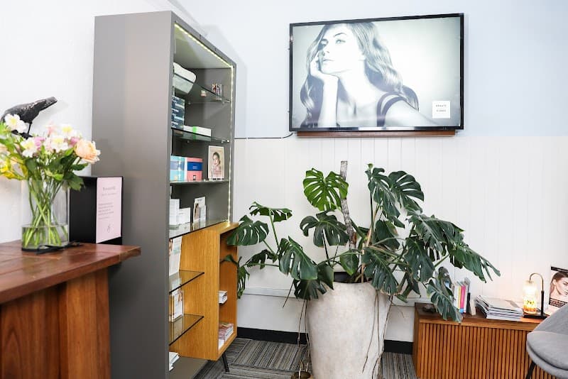 Beauty Emergency Clinic — 1