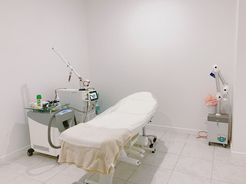 La Belle Clinic — 2