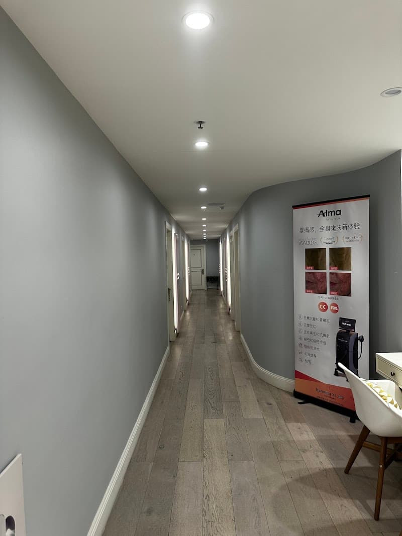 TheWoman Skin Clinic — 1
