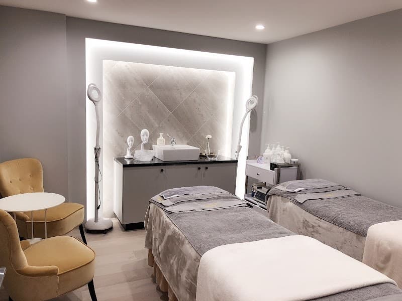 TheWoman Skin Clinic — 2