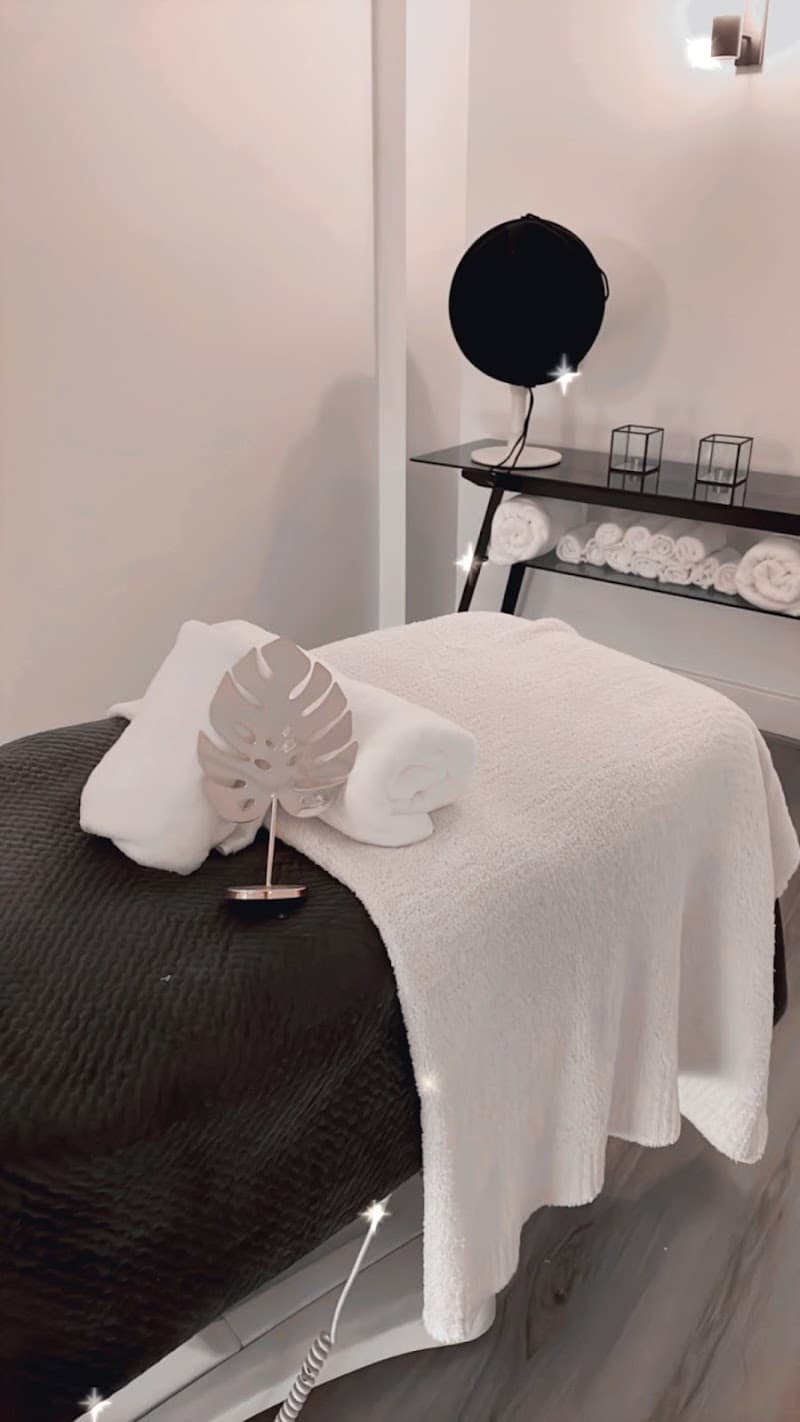 Vanish Laser & Skin — 2